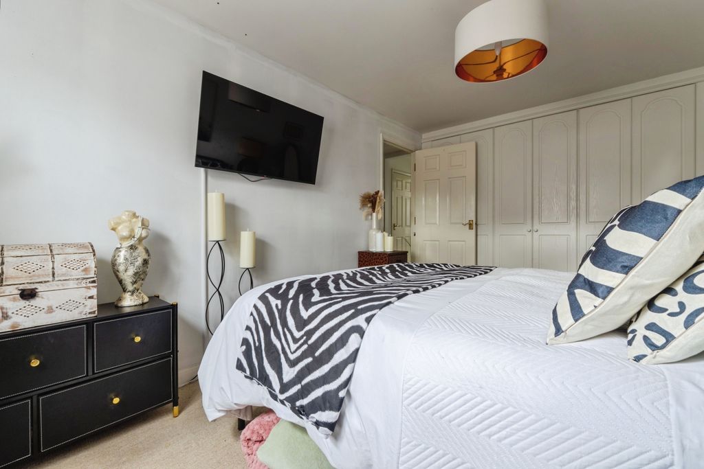 Additional image 12 of 3 bed end terrace house for saleGrapes Garden Close, Loughborough LE12