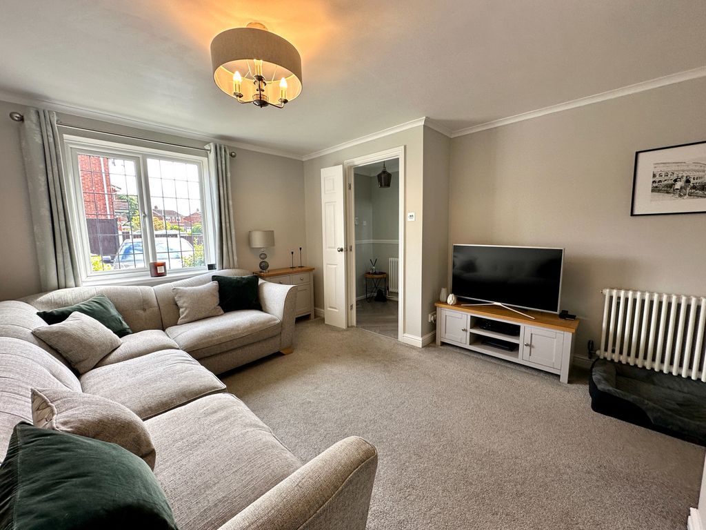 Additional image 3 of 4 bed semi-detached house for saleRosewood Drive, Coppice Farm Estate, Willenhall WV12