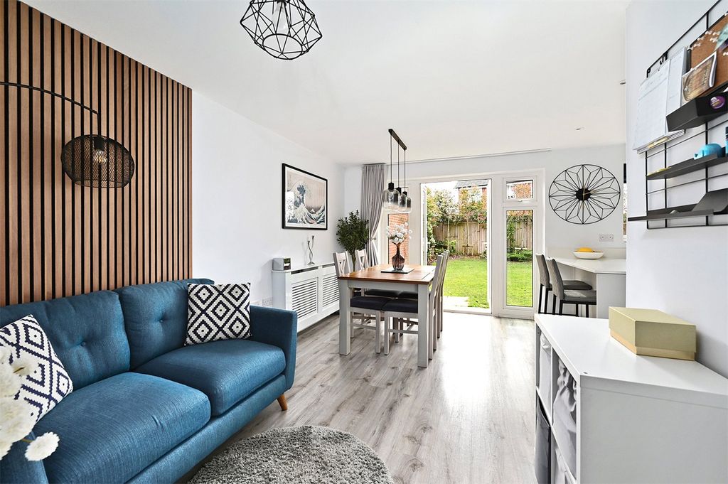 Additional image 5 of 4 bed detached house for saleBunch Grove, Yateley, Hampshire GU46