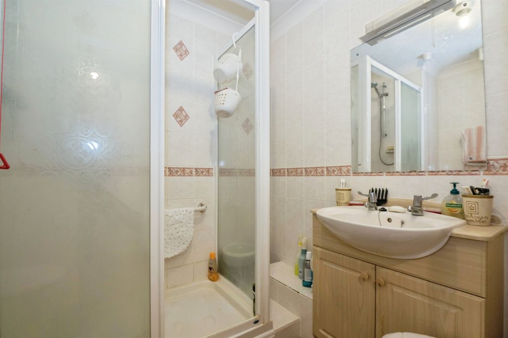 Additional image 8 of 1 bed flat for saleOakley Road, Southampton SO16
