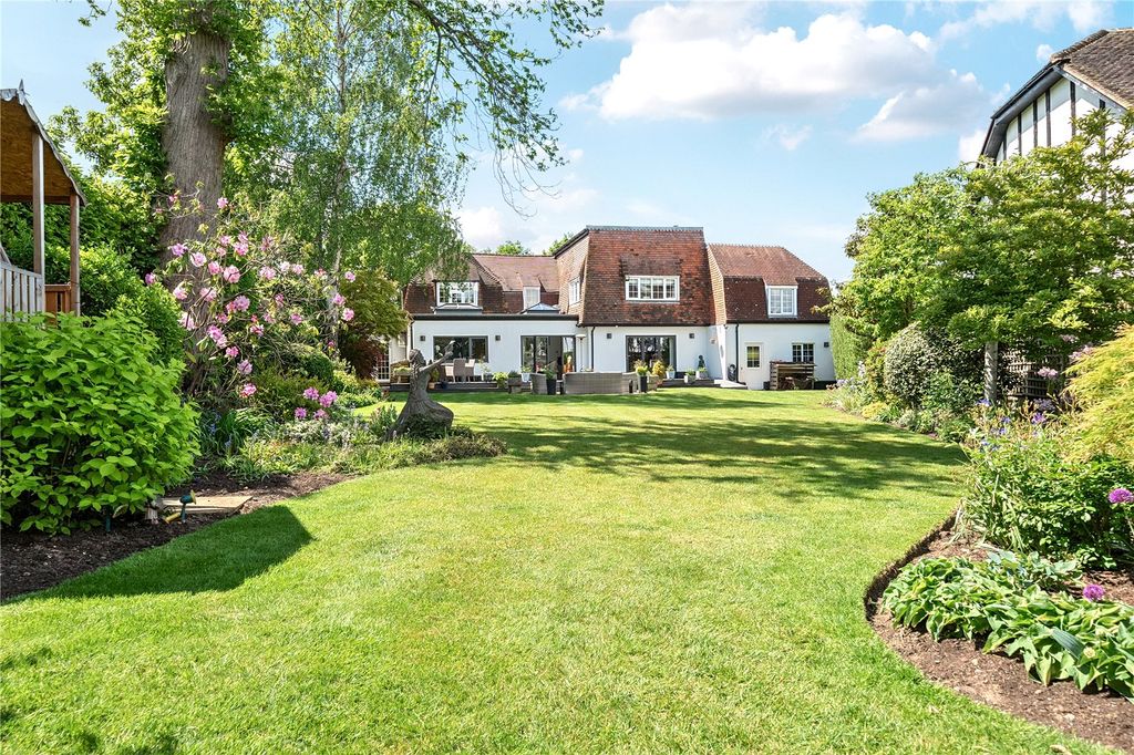 5 bed detached house for saleGuildford Road, Mayford, Woking, Surrey GU22