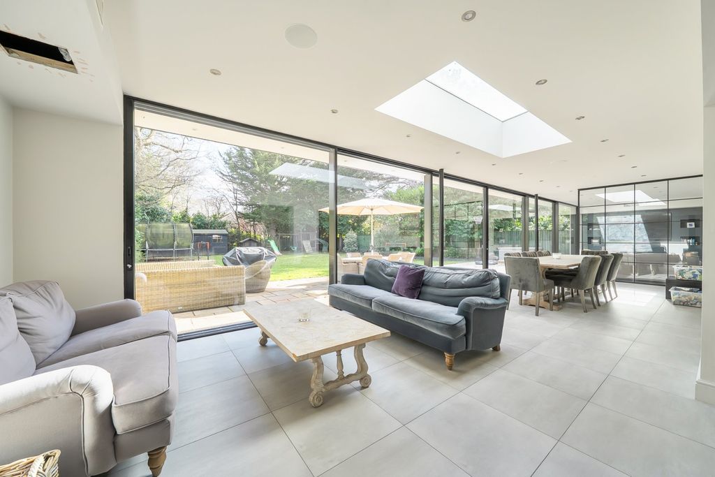 Additional image 5 of 6 bed detached house for salePyrford, Surrey GU22