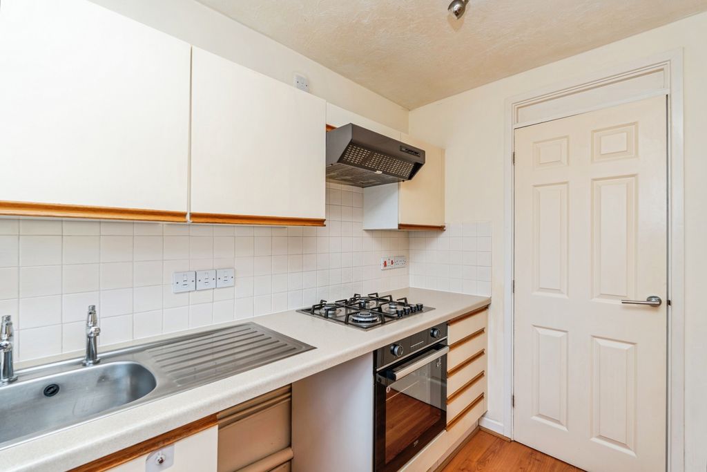 Additional image 9 of 1 bed flat for saleBrunel Road, Redbridge, Southampton SO15