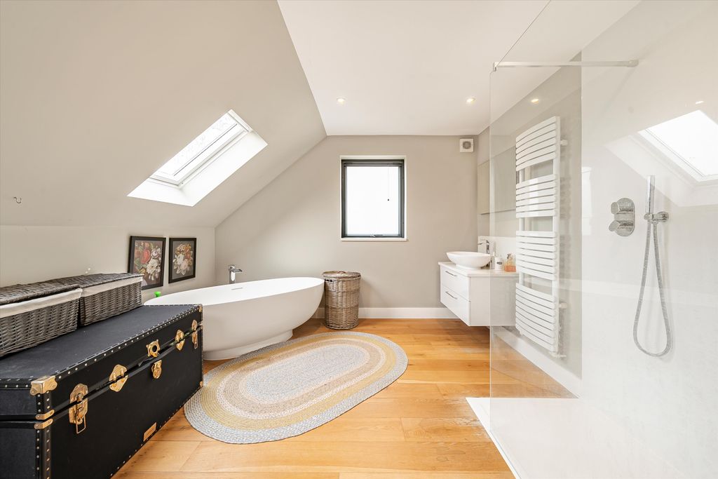 Additional image 14 of 6 bed detached house for saleCedar Heights, Richmond TW10