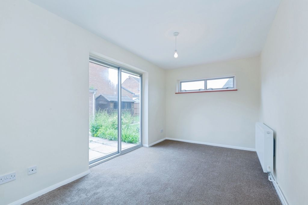 Additional image 7 of 2 bed bungalow for saleWinterton Close, Thurmaston, Leicester, Leicestershire LE4