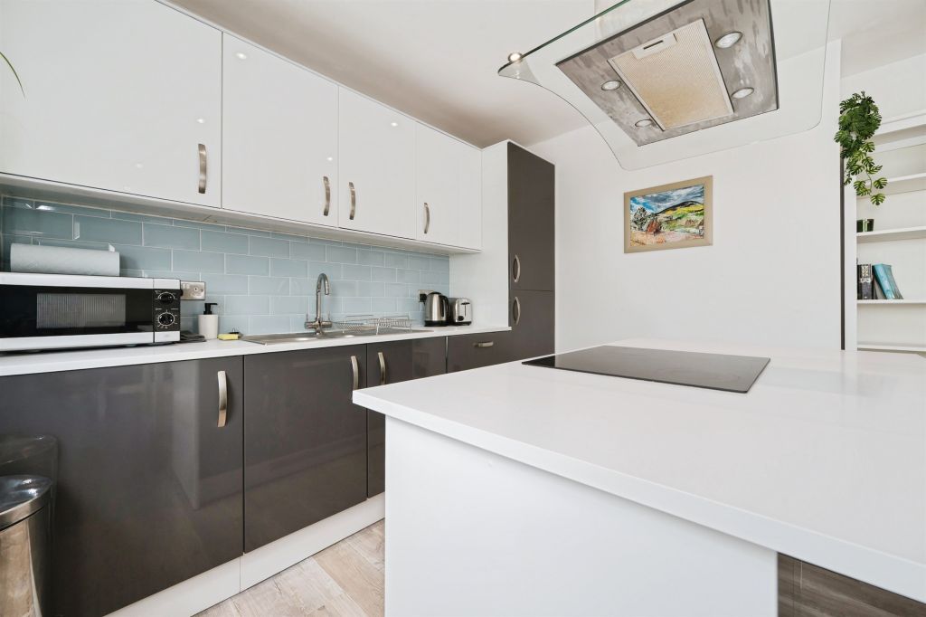 Additional image 13 of 2 bed flat for saleWaterloo Road, Southampton SO15