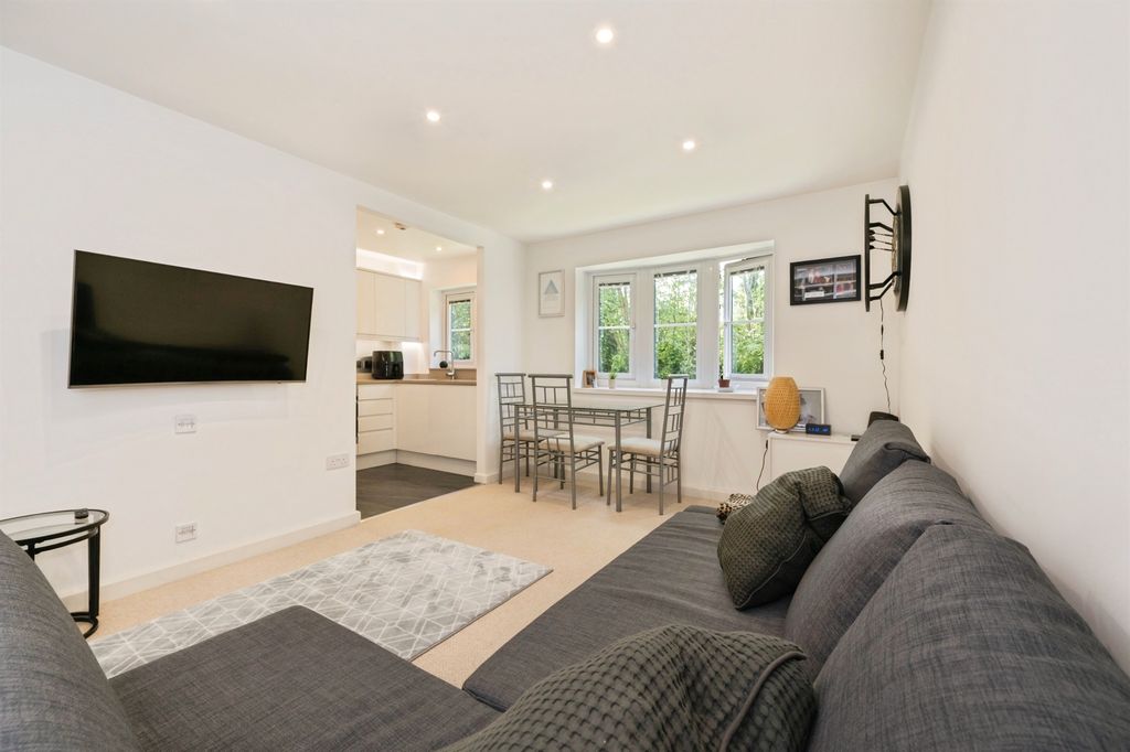Additional image 3 of 1 bed flat for saleBrunel Road, Southampton SO15