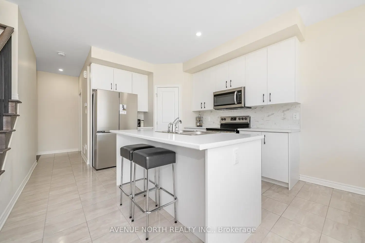 Additional image 9 of 756 Namur Street