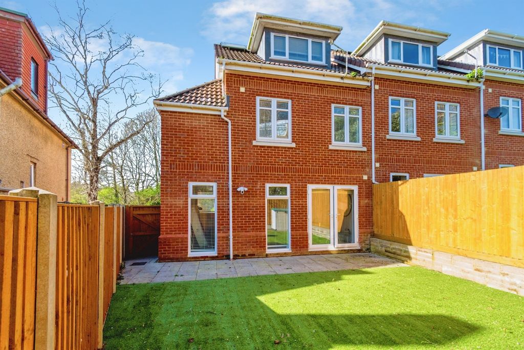 Additional image 16 of 4 bed end terrace house for saleOld Mill Way, Southampton SO16