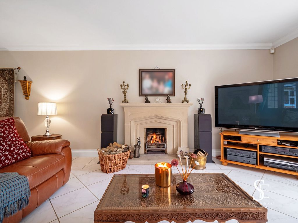 Additional image 12 of 7 bed detached house for saleThe Hatch, Windsor SL4