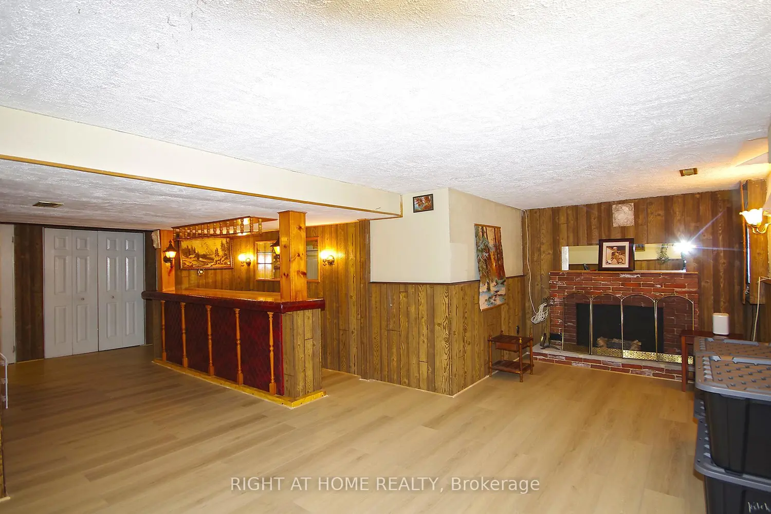 Additional image 12 of 1055 Shawnmarr Road 53