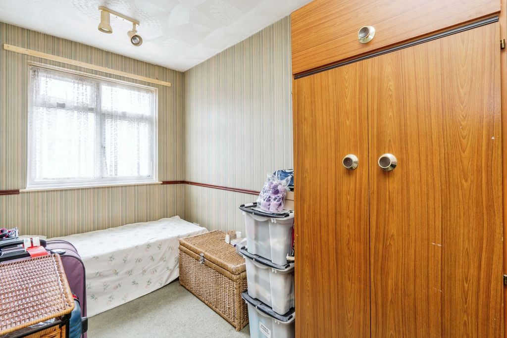 Additional image 12 of 3 bed terraced house for saleSea Mill Gardens, Portsmouth PO1