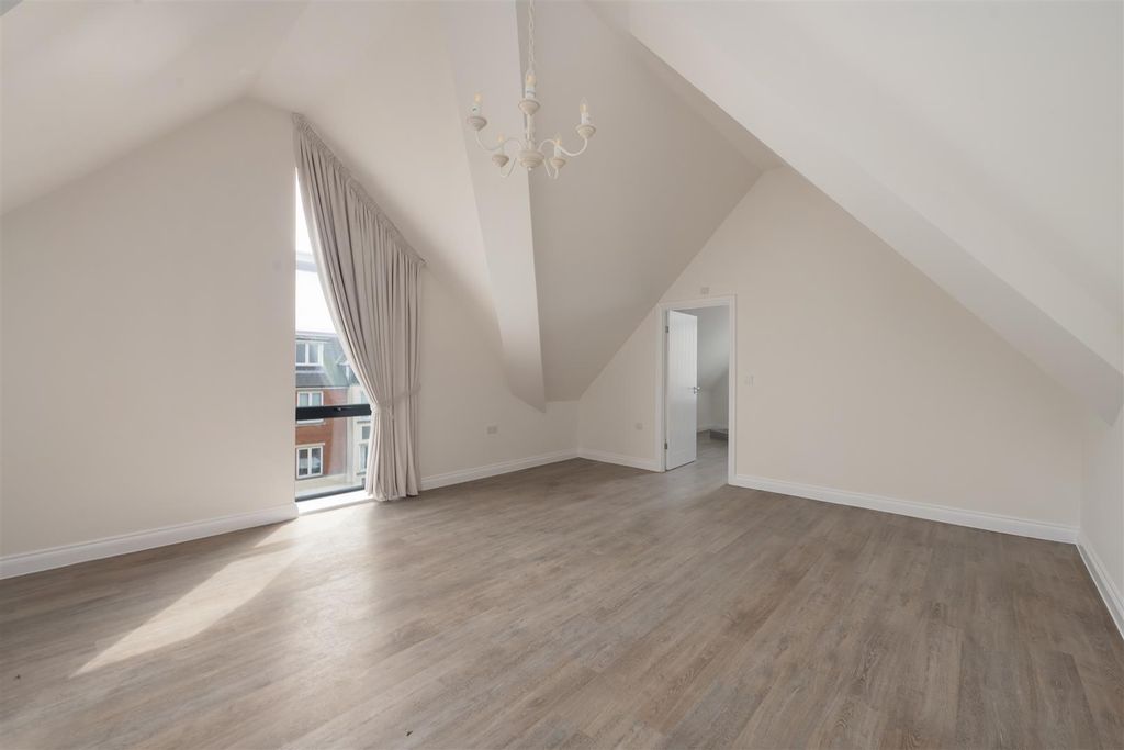 Additional image 19 of 2 bed flat for saleBeach Walk, Whitstable CT5