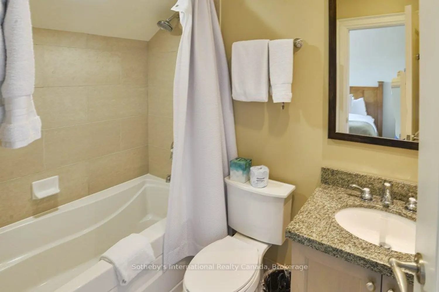 Additional image 14 of 1869 Muskoka Road 118 T202 (B2)