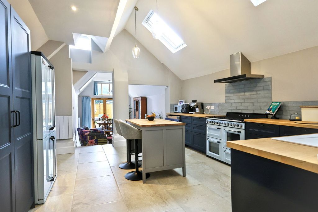 Additional image 2 of 4 bed terraced house for saleChurch Green, Witney OX28