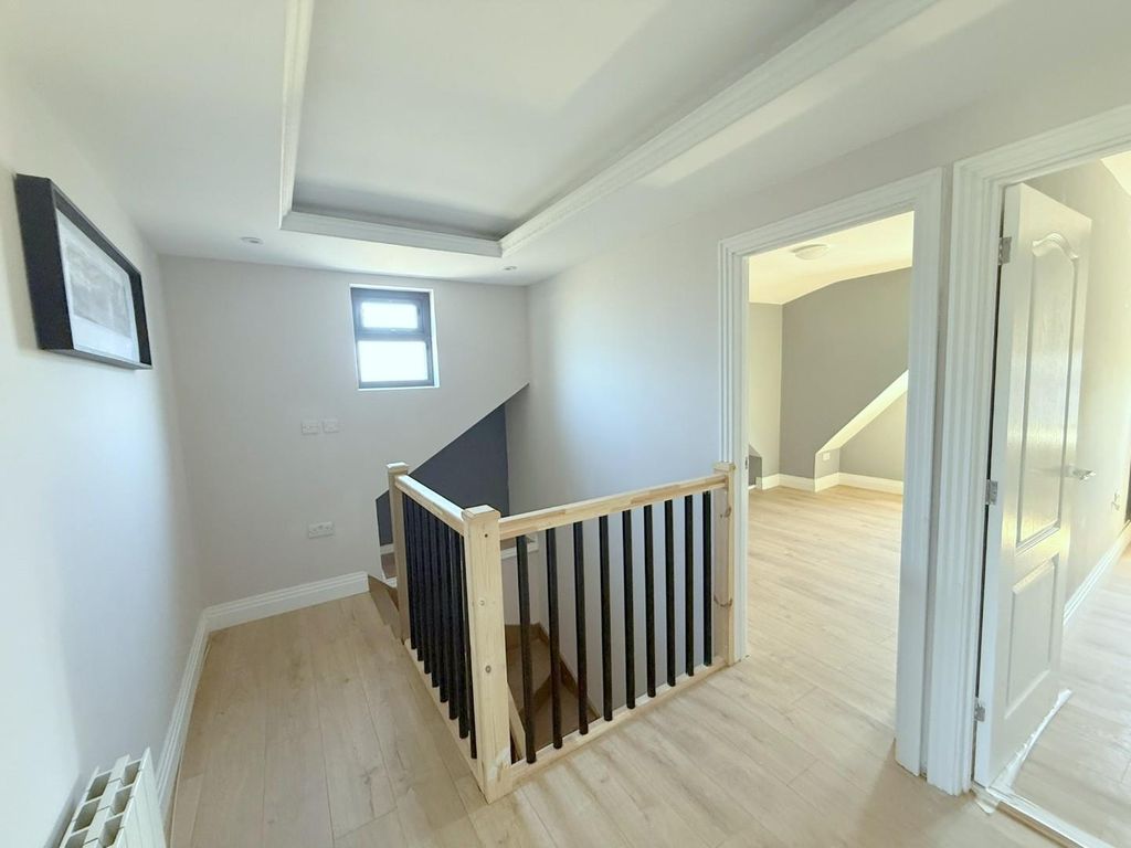 Additional image 16 of 5 bed detached bungalow for saleFeltham Hill Road, Ashford TW15