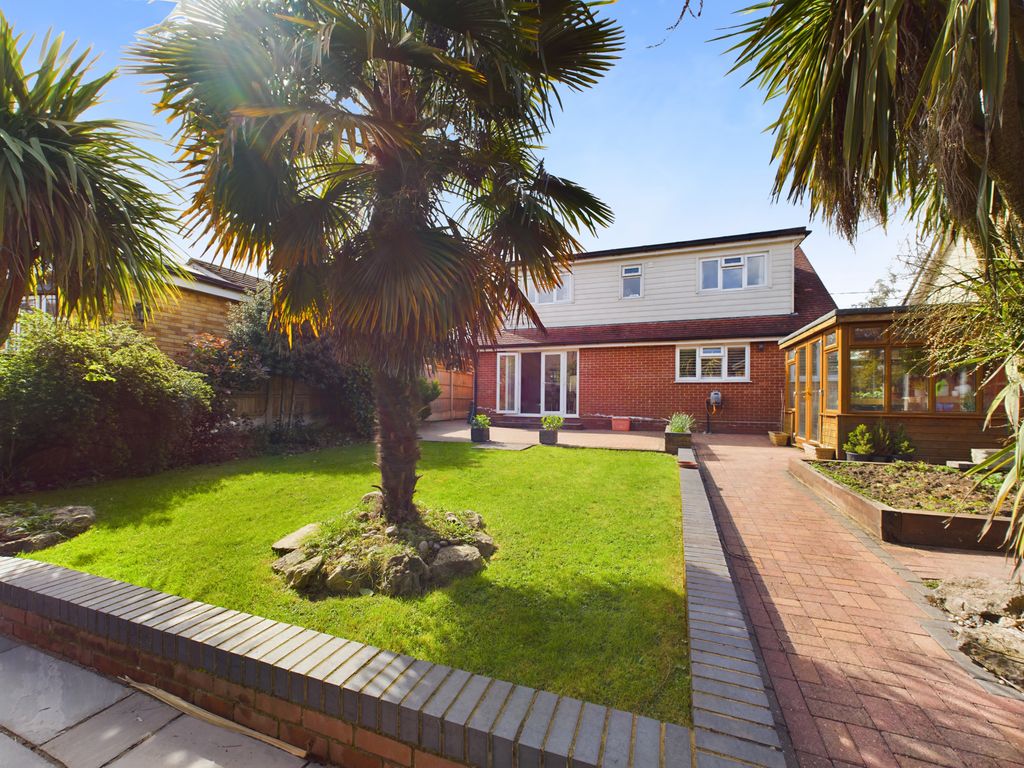 Additional image 4 of 4 bed detached house for saleRectory Grove, Wickford SS11
