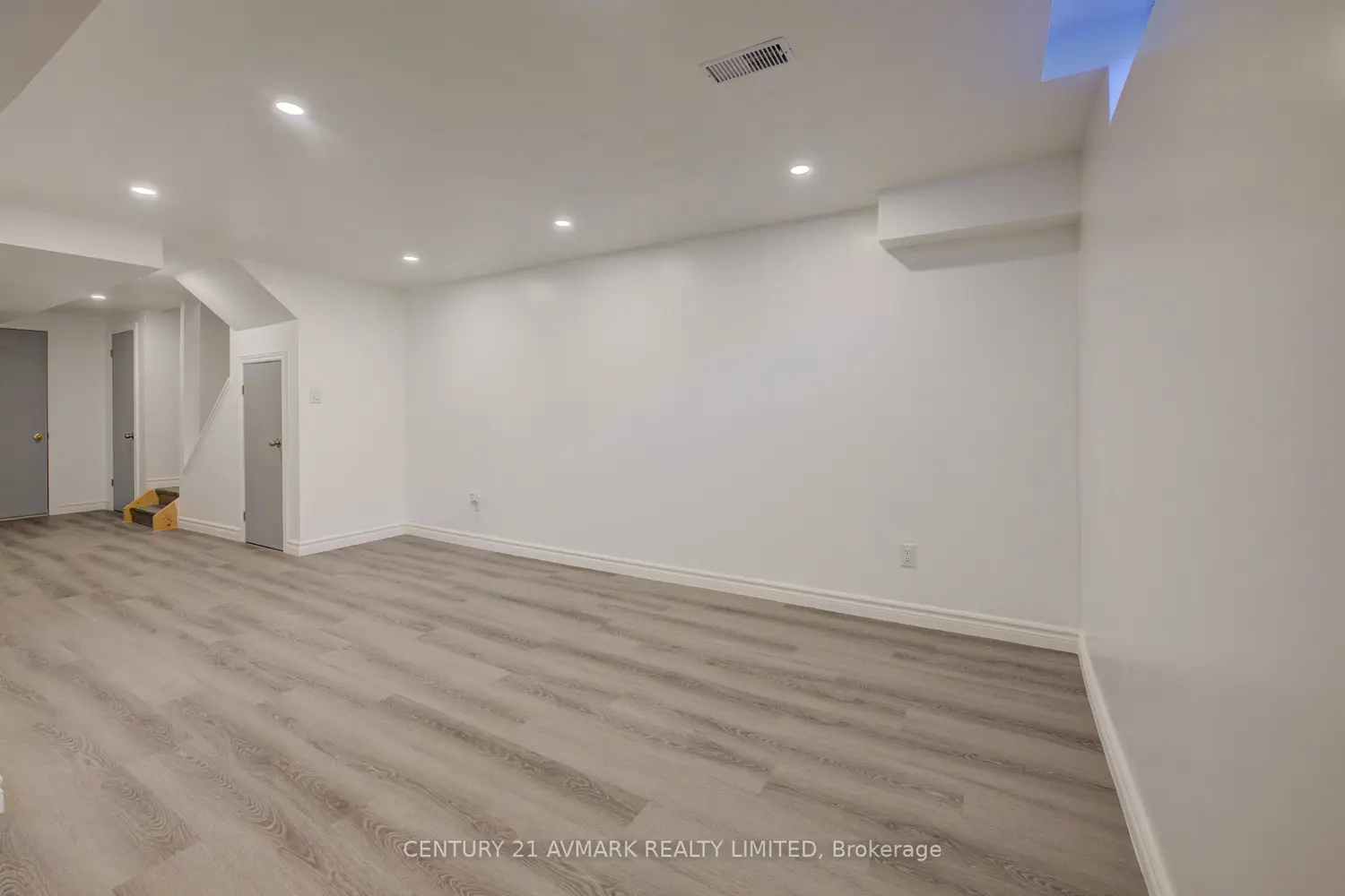 Additional image 12 of 4893 Northgate Crescent