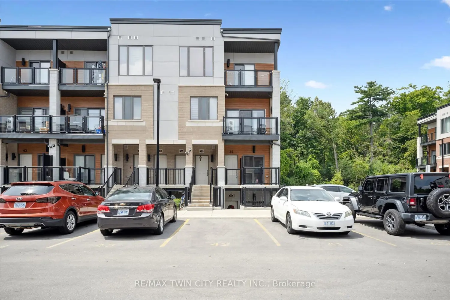 Additional image 2 of 25 Isherwood Avenue C34