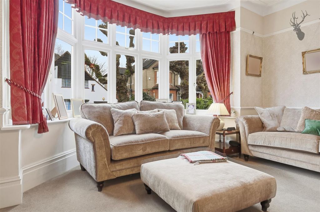 Additional image 6 of 5 bed semi-detached house for saleMonkhams Avenue, Woodford Green IG8