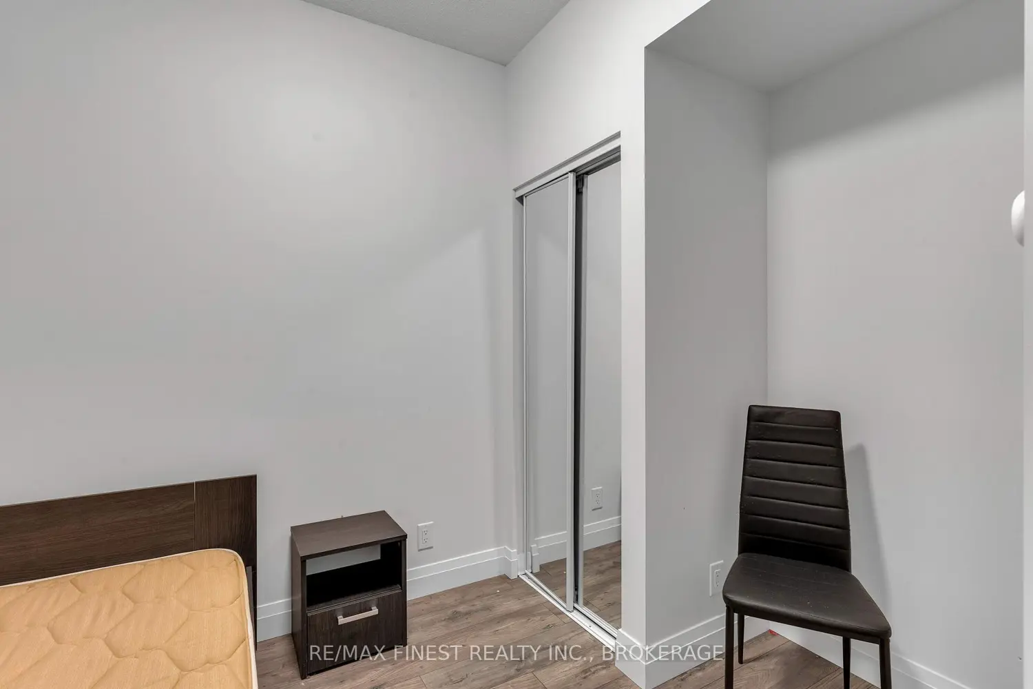 Additional image 13 of 652 Princess Street 340