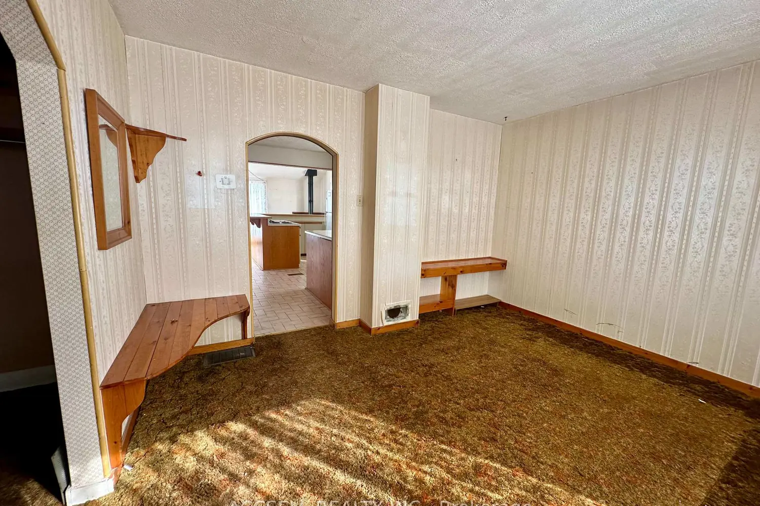 Additional image 12 of 18627 Hurontario Street