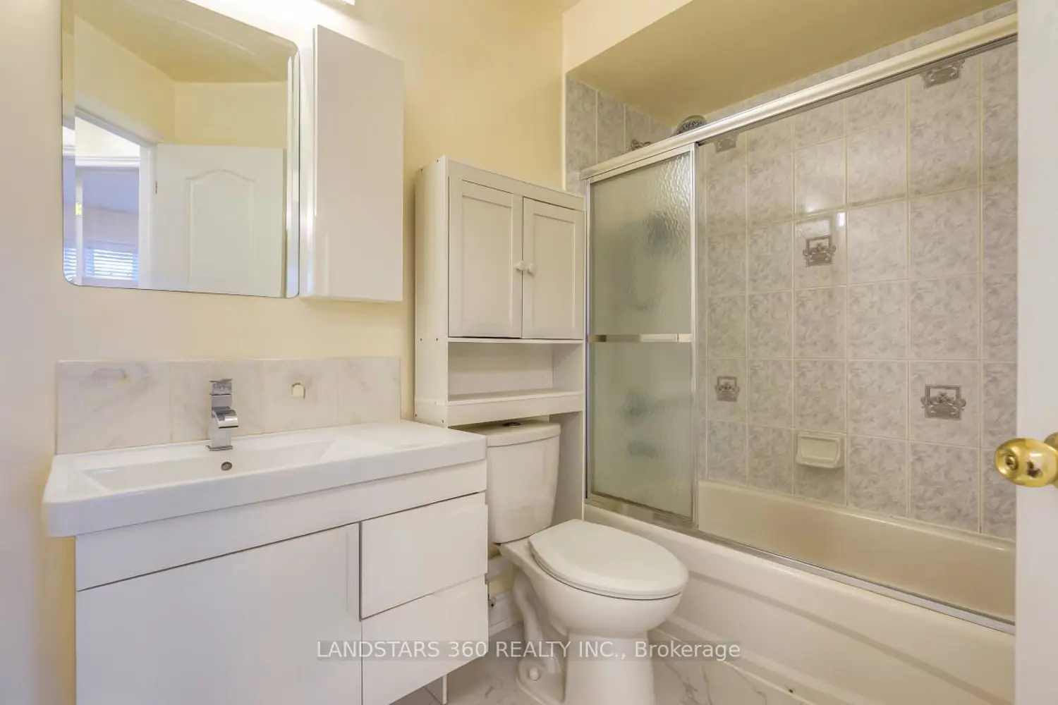 Additional image 16 of 9133 Bayview Avenue 69