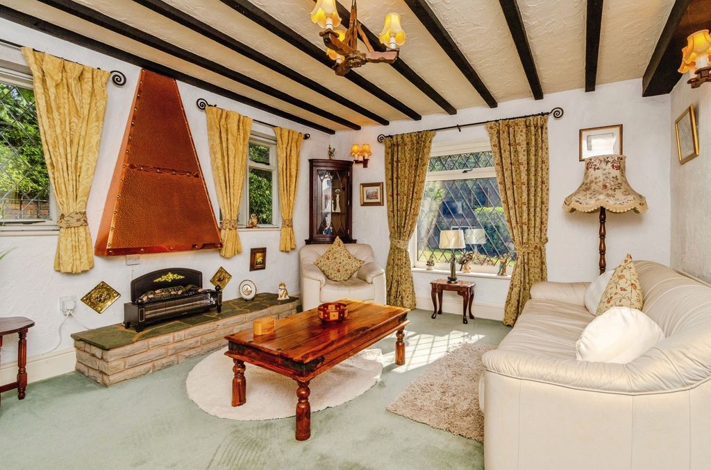 Additional image 3 of 3 bed cottage for saleChurch Road, Tettenhall Wood, Wolverhampton WV6