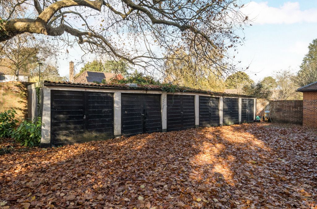 Additional image 23 of 3 bed flat for saleMerton Ford, Pages Croft, Wokingham, Berkshire RG40