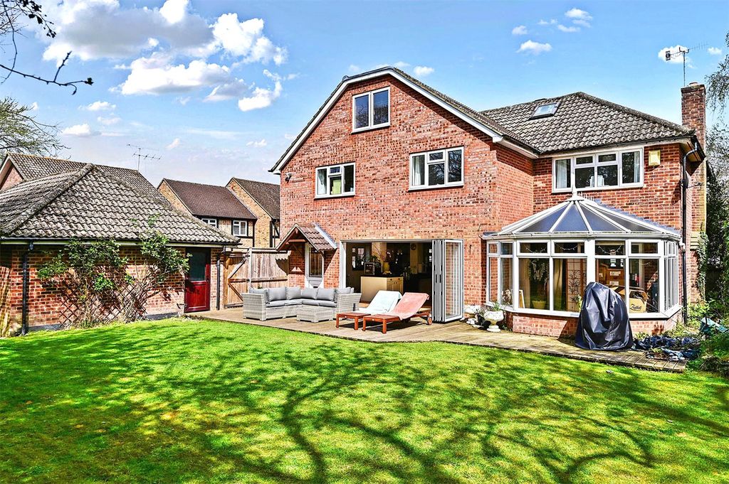 Additional image 6 of 4 bed detached house for saleHilfield, Yateley, Hampshire GU46