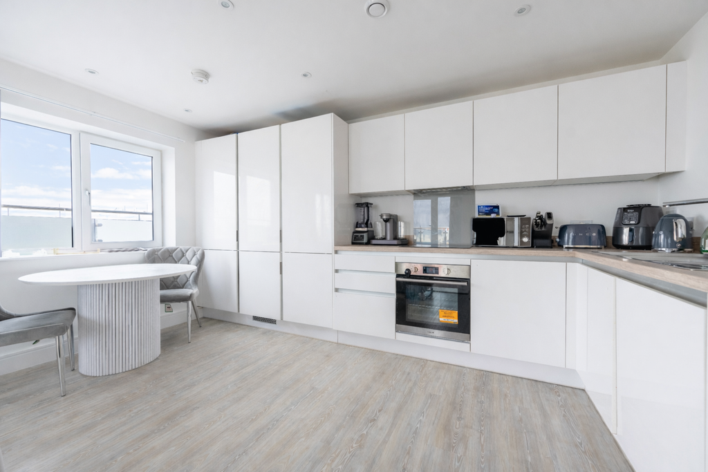 Additional image 3 of 3 bed flat for saleGranada House, Meridian Way, Southampton SO14