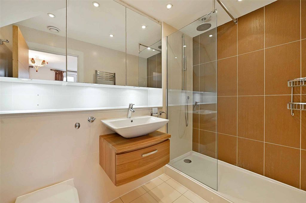 Additional image 18 of 5 bed terraced house for saleClaremont Road, Windsor, Berkshire SL4