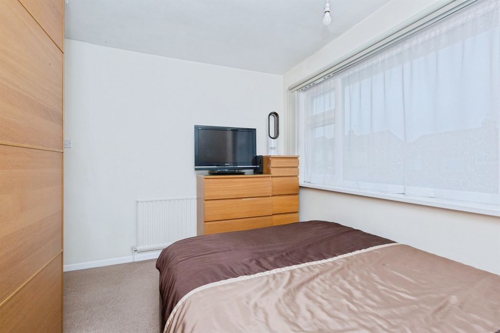 Additional image 12 of 3 bed semi-detached house for saleBarnet Close, Oadby, Leicester LE2