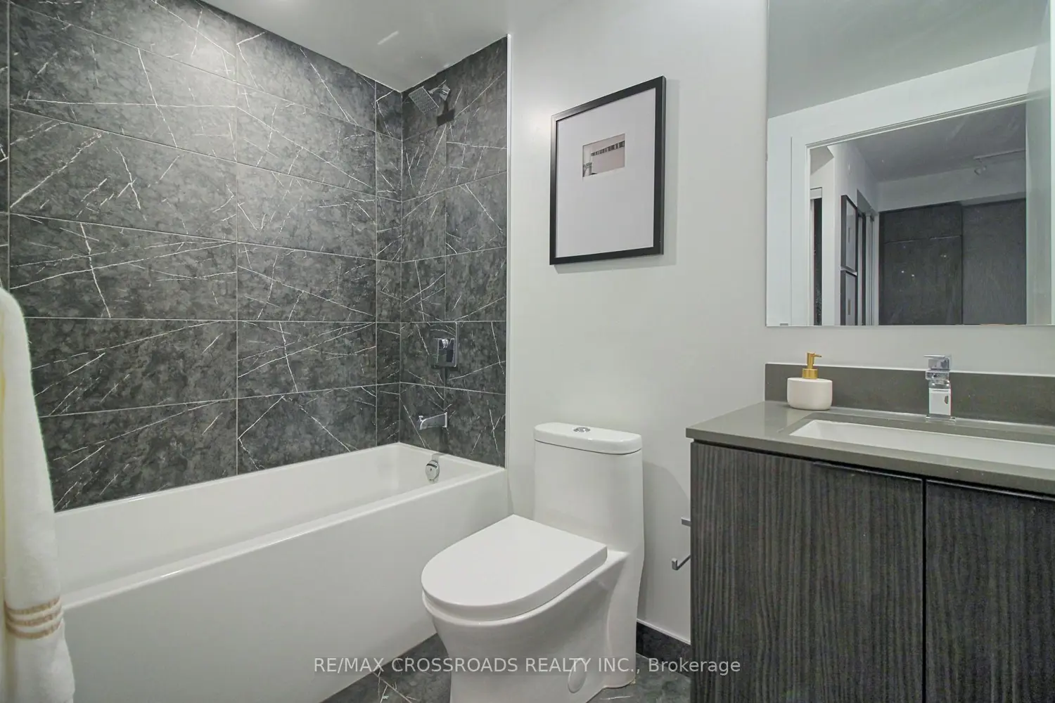 Additional image 9 of 82 Dalhousie Street 2302