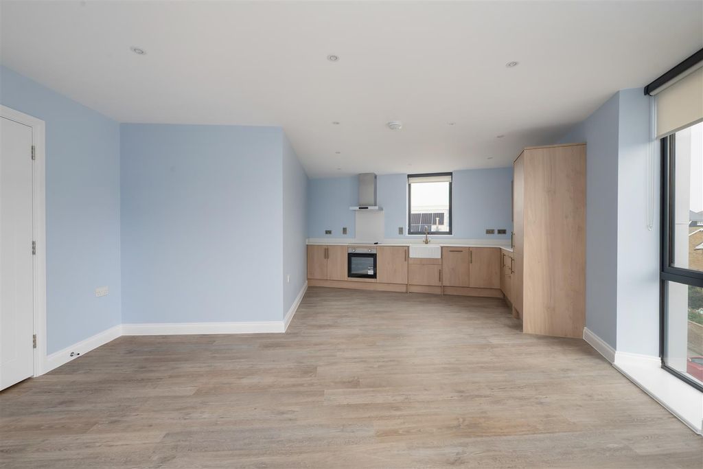 Additional image 7 of 2 bed flat for saleBeach Walk, Whitstable CT5