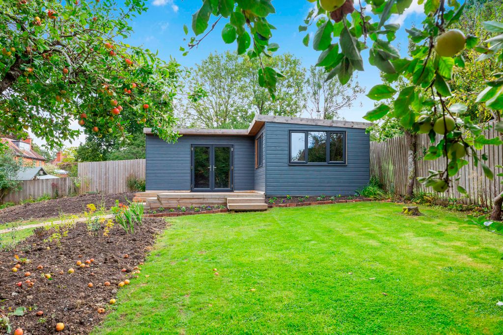 Additional image 18 of 4 bed detached house for saleOaktrees, Wyke Road, Gillingham SP8