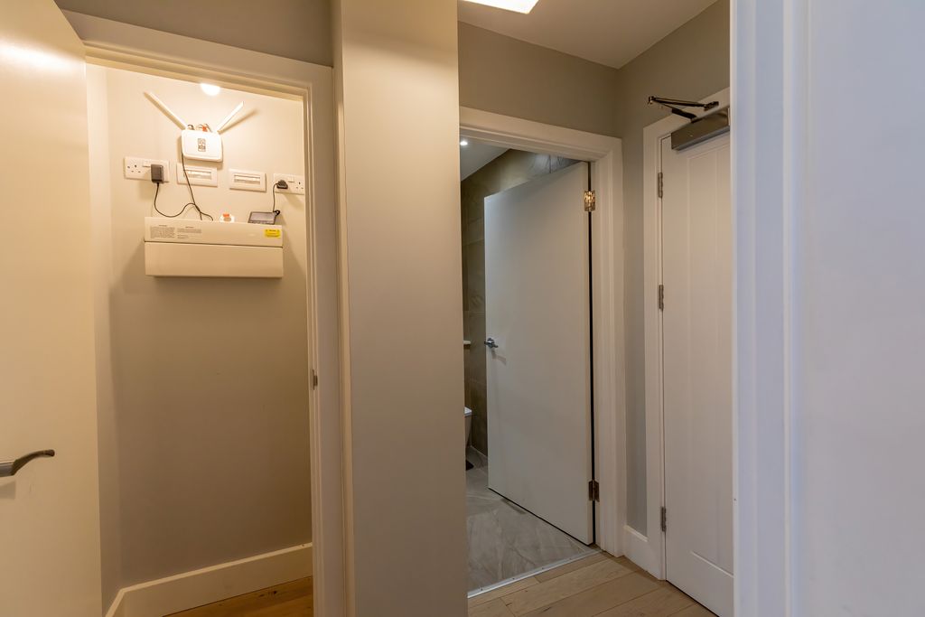Additional image 8 of 1 bed flat for saleRomsey Road, Southampton SO16