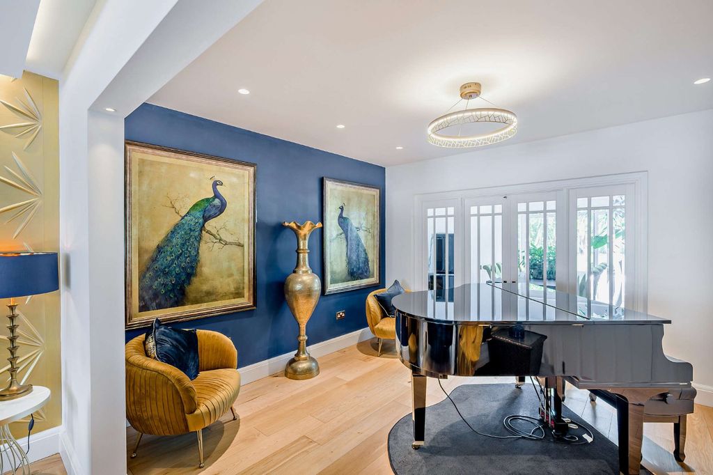 Additional image 6 of 6 bed detached house for saleBlacksmiths Lane, Wickham Bishops, Essex CM8