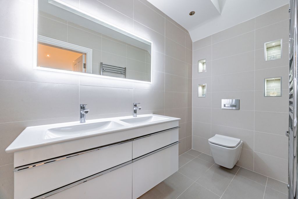Additional image 10 of 6 bed detached house for saleBrowns Lane, Wilmslow, Cheshire SK9