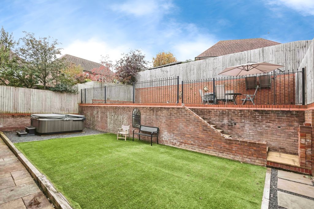 Additional image 3 of 4 bed detached house for saleIngram Avenue, Worcester WR2