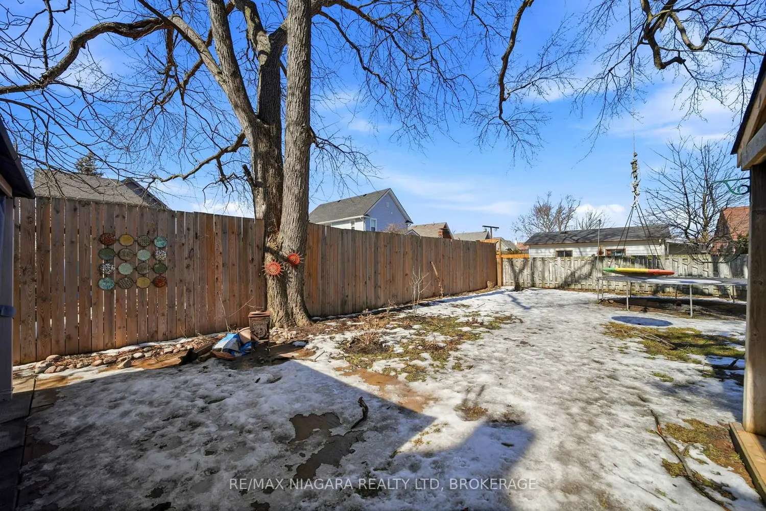 Additional image 18 of 4919 Huron Street