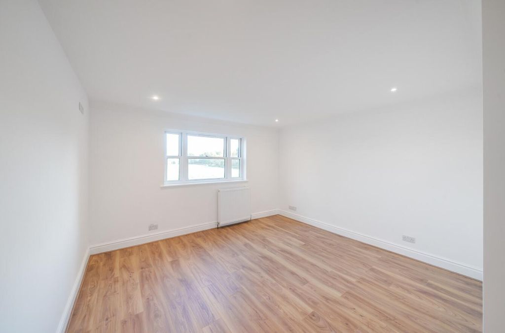Additional image 15 of 4 bed property for saleTattershall Road, Kirkstead, Woodhall Spa LN10