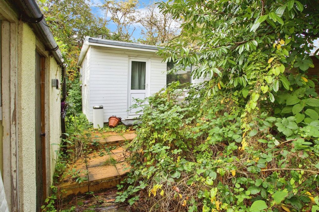 Additional image 13 of 3 bed semi-detached house for saleDefender Walk, Southampton SO19