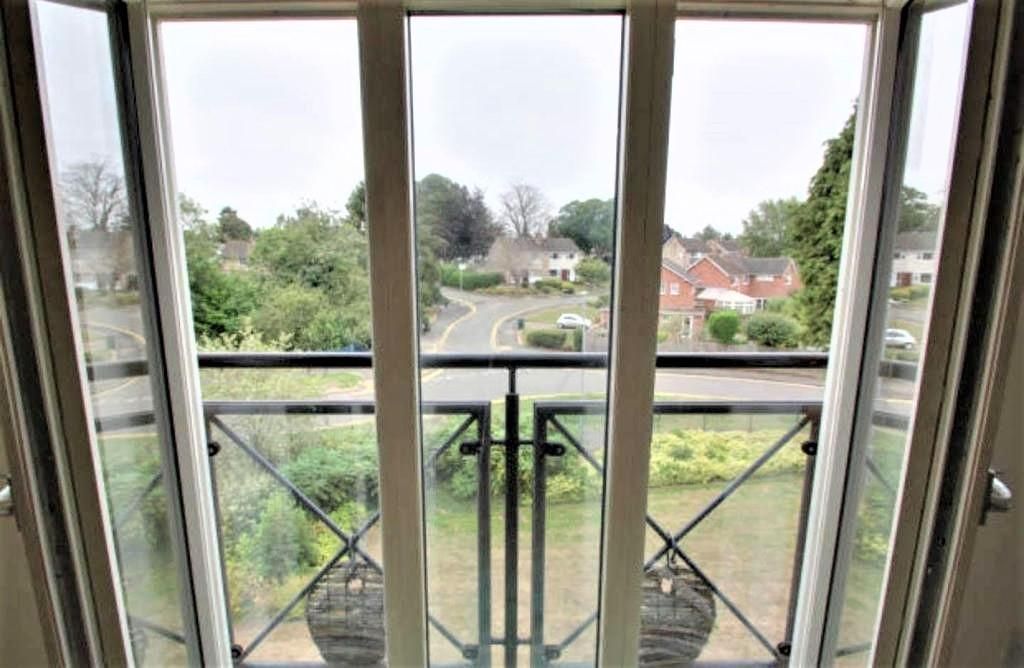 2 bed flat for saleHoneywell Close, Oadby, Leicester LE2 photo 3