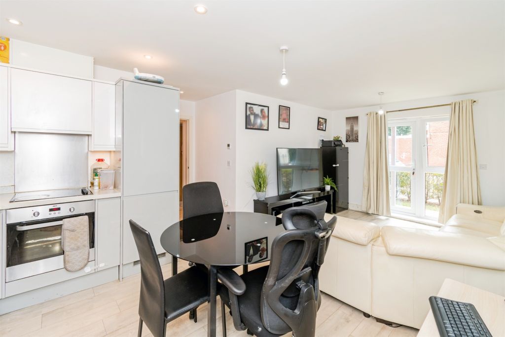 Additional image 2 of 2 bed flat for saleMeridian Way, Southampton SO14