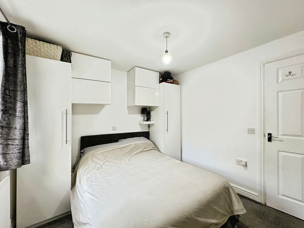 Additional image 18 of 2 bed flat for saleDam Mill Close, Bilbrook, Wolverhampton WV8