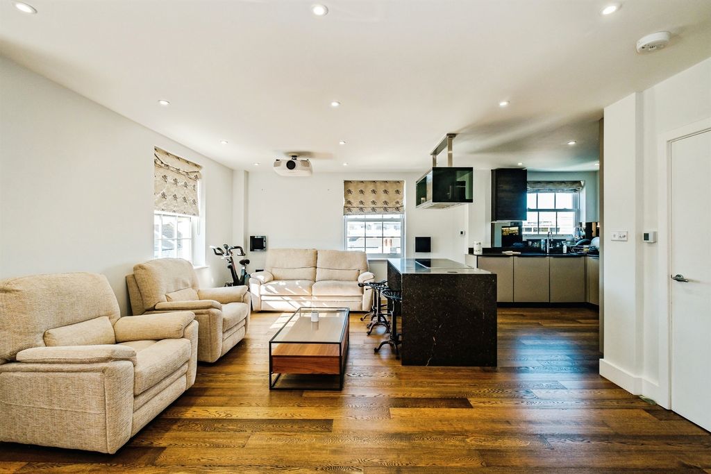 Additional image 5 of 2 bed flat for saleMarine Parade, Worthing BN11