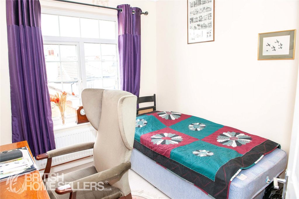 Additional image 15 of 3 bed town house for saleQueen's Grove, Southsea, Hampshire PO5