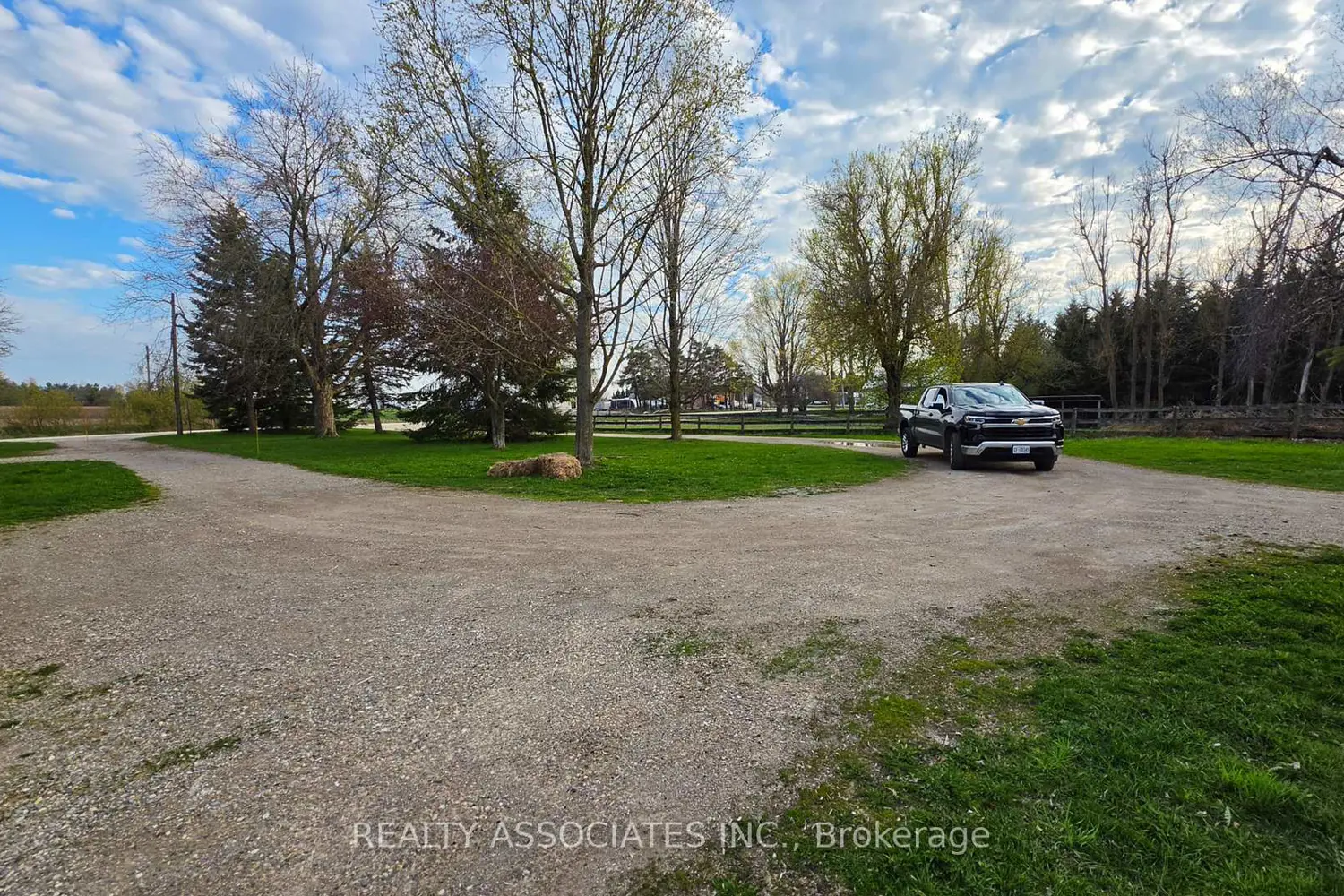 Additional image 7 of 486289 30Th Side Road