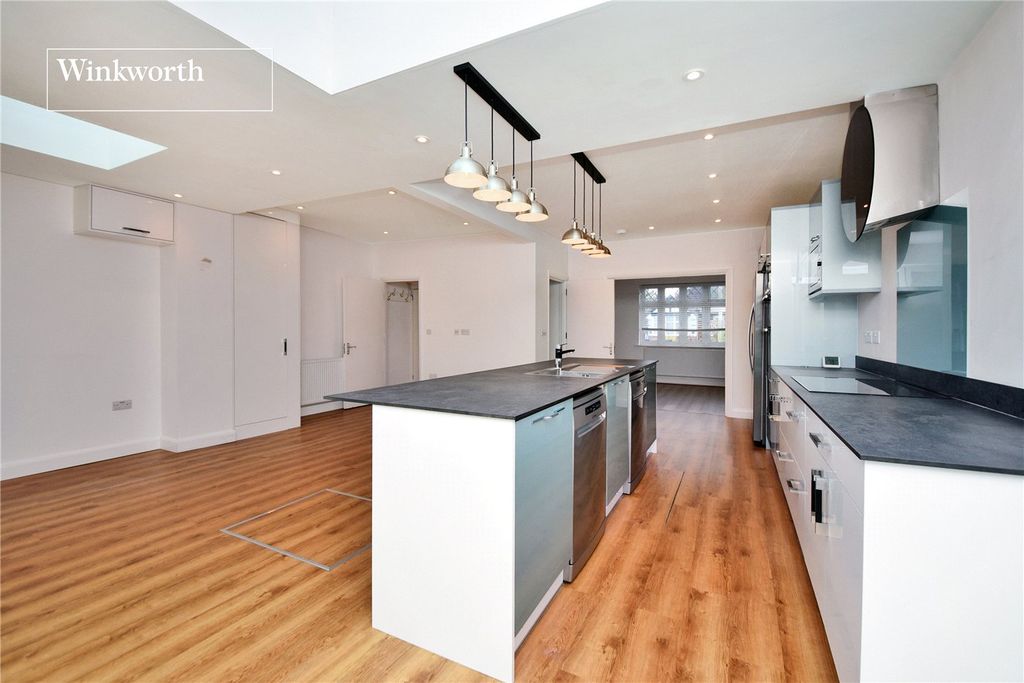 Additional image 13 of 5 bed semi-detached house for saleSt. Clair Drive, Worcester Park KT4